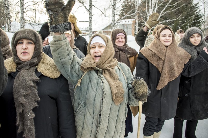 Погода подгорное томская область. Село Подгорное Томская область. Подгорное население. Любовь Мотовилова Подгорное Томской области. Село Подгорное Томская область 9 мая хор.