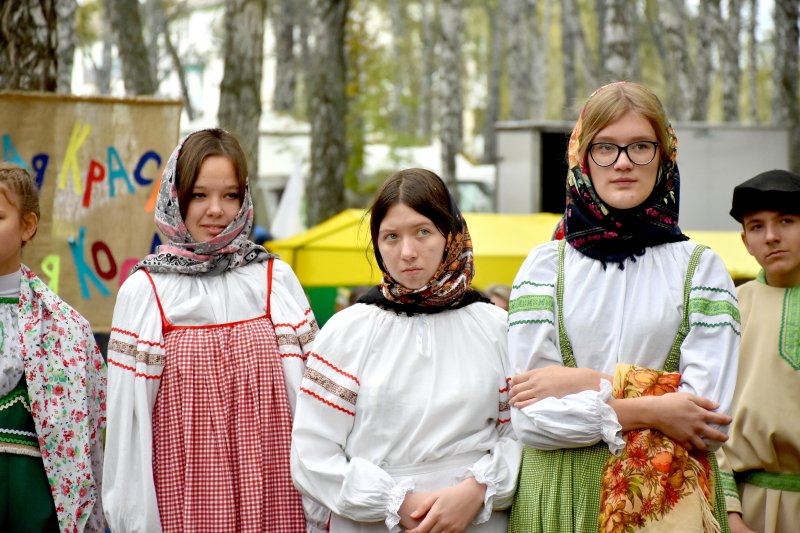 Погода в кожевниково томской. Народ на праздниках Кожевниково Томская область. Кожевниково парк. Кожевниково парк культуры. Праздник хлеба в Кожевниково 2022.